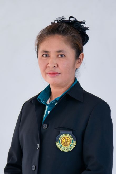 นางสาวอุษา ชีวพานิช