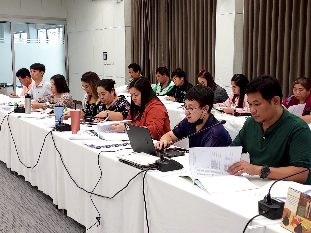 LINE_ALBUM_31768_251219_2