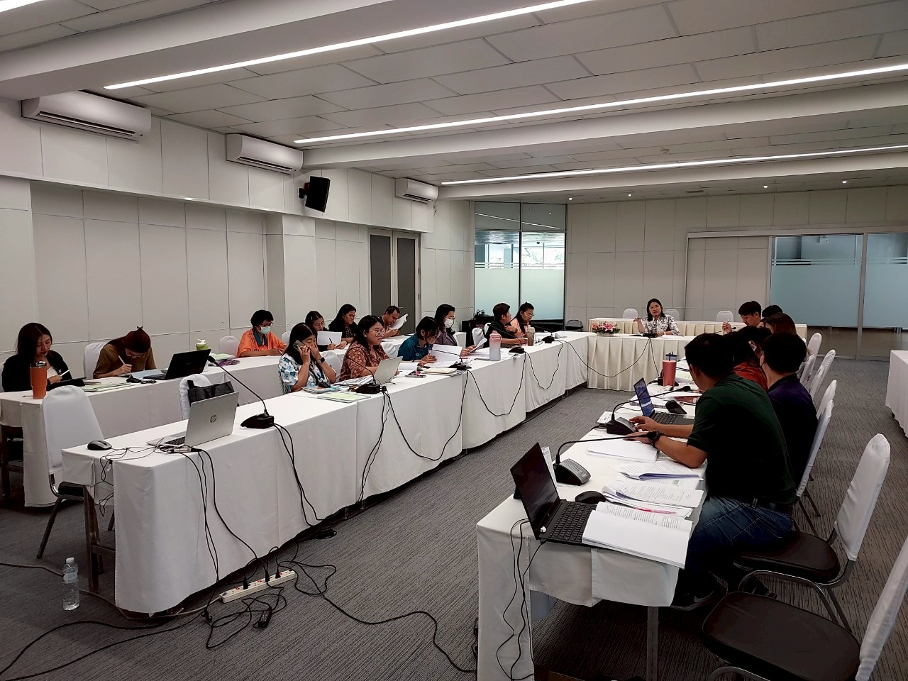 LINE_ALBUM_31768_251219_6